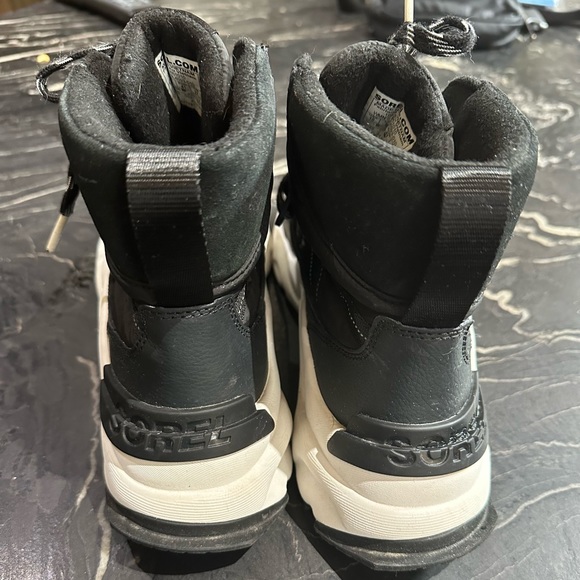 SOREL waterproof snow boots - Picture 4 of 5